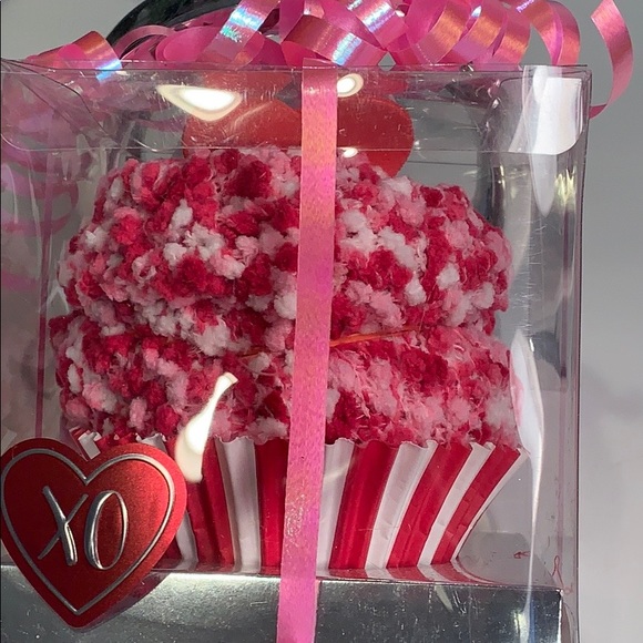 Galentine /Valentine Red or Pink Marble Cake Socks - Picture 2 of 7